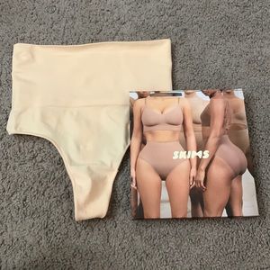 Skims! Never worn, only tried on